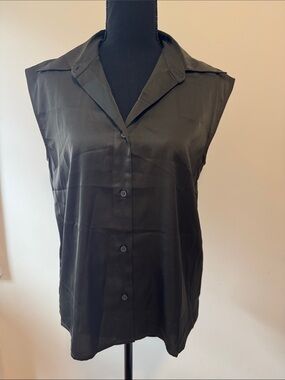 Banana Republic Olive Green Sleeveless Button-Down Shirt
